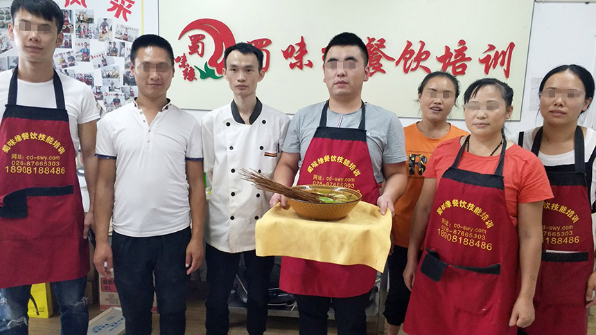 成都串串香培訓(xùn)哪個(gè)好？成都串串培訓(xùn)學(xué)校