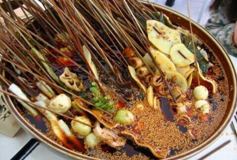 創(chuàng)業(yè)開一家特色小吃，選擇很重要