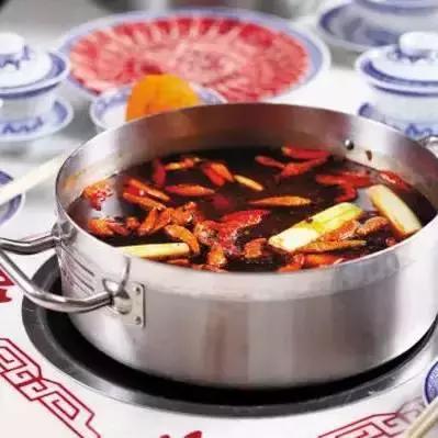 秋天到了，學(xué)學(xué)這5款火鍋湯底的做法吧！