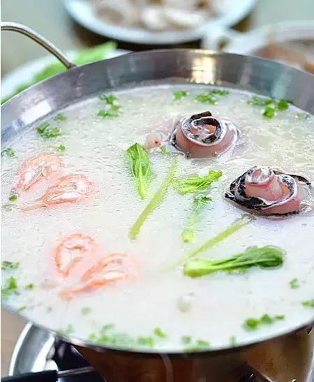 秋天到了，學(xué)學(xué)這5款火鍋湯底的做法吧！