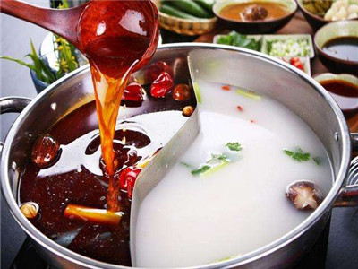 成都火鍋技術(shù)培訓(xùn)班哪里靠譜？親手反復(fù)制作鍋底