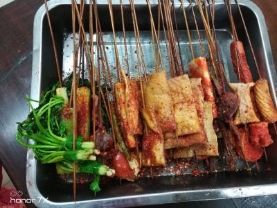 成都油炸串串技術(shù)培訓(xùn)哪里教的好？各種食材腌制方法