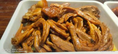 四川學(xué)鹵菜技術(shù)做法哪里好？鹵菜拌料的制作