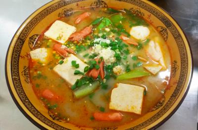 學(xué)做麻辣燙技術(shù)培訓(xùn)中心哪里好？餐飲培訓(xùn)中心