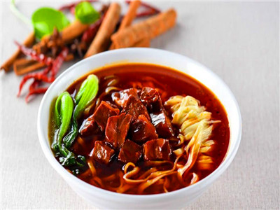 牛肉面食技術(shù)培訓(xùn)班哪家便宜？面食培訓(xùn)理論與實(shí)踐結(jié)合