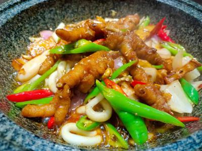  麻辣香鍋技能做法哪家好？各種調(diào)味醬的制造