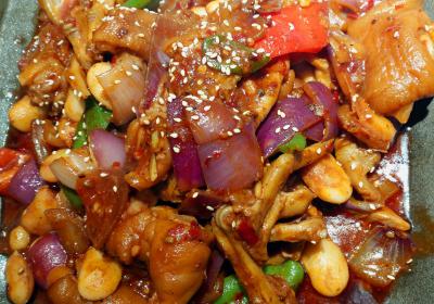 選擇干鍋技術(shù)培訓(xùn)學(xué)校哪里比較好？