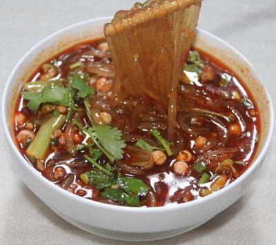 手工酸辣粉技術(shù)培訓(xùn)哪家好？