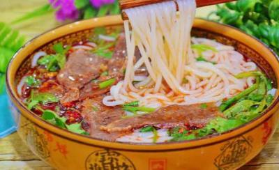 小吃培訓(xùn)在哪里學(xué)最好？學(xué)習(xí)羊肉粉技術(shù)培訓(xùn)