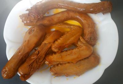小吃培訓(xùn)班多少錢？麻辣鴨脖技術(shù)培訓(xùn)