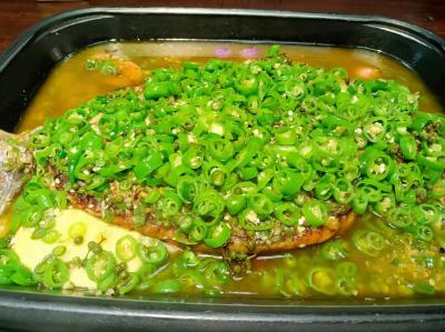 學(xué)做烤魚(yú)技術(shù)培訓(xùn)做法哪里好？資料配方來(lái)稱(chēng)克