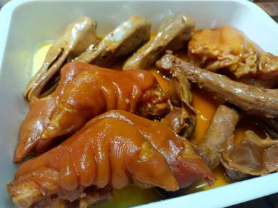 鹵菜培訓一般多少學費？學習正宗鹵菜串串制作技巧