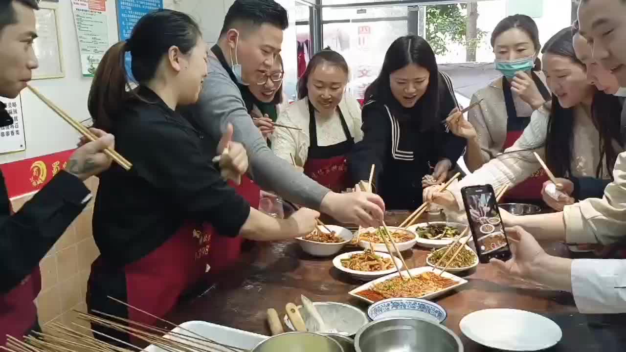 成都包子培訓(xùn)學校哪家好？飄味緣早餐技術(shù)培訓(xùn)